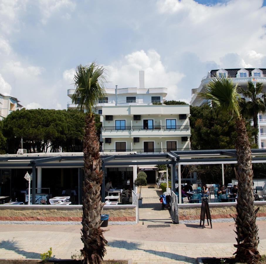 Okej Hotel Golem  Exteriér fotografie